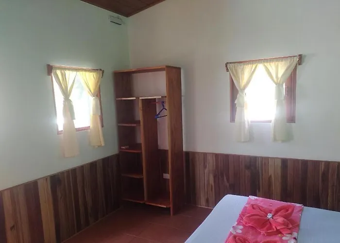Pochote Lodge